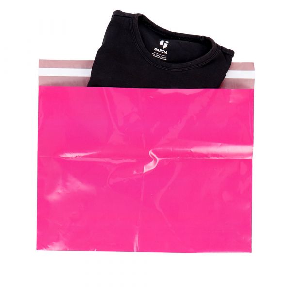 Verzendzak fuchsia roze met enkele kleefstrip