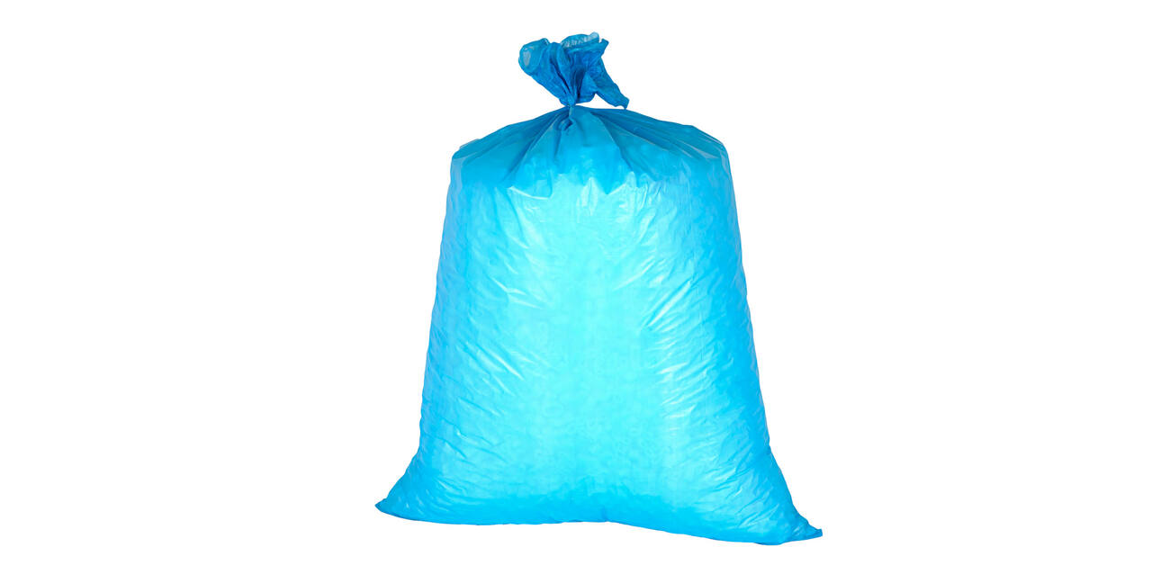 Afvalzak HDPE 80 x 120 cm blauw T30 op rol (á 20 st)