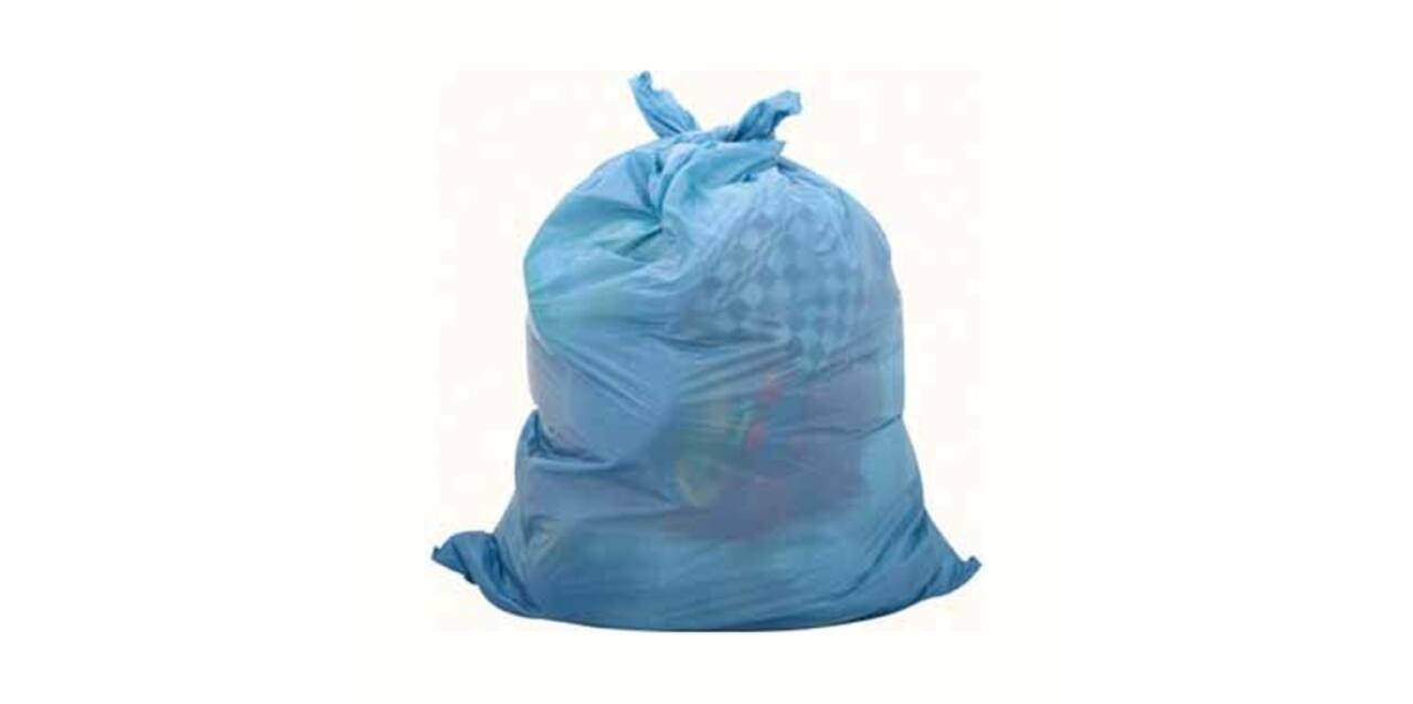 Afvalzak HDPE 70 x 110 cm blauw T30 op rol (á 20 st)